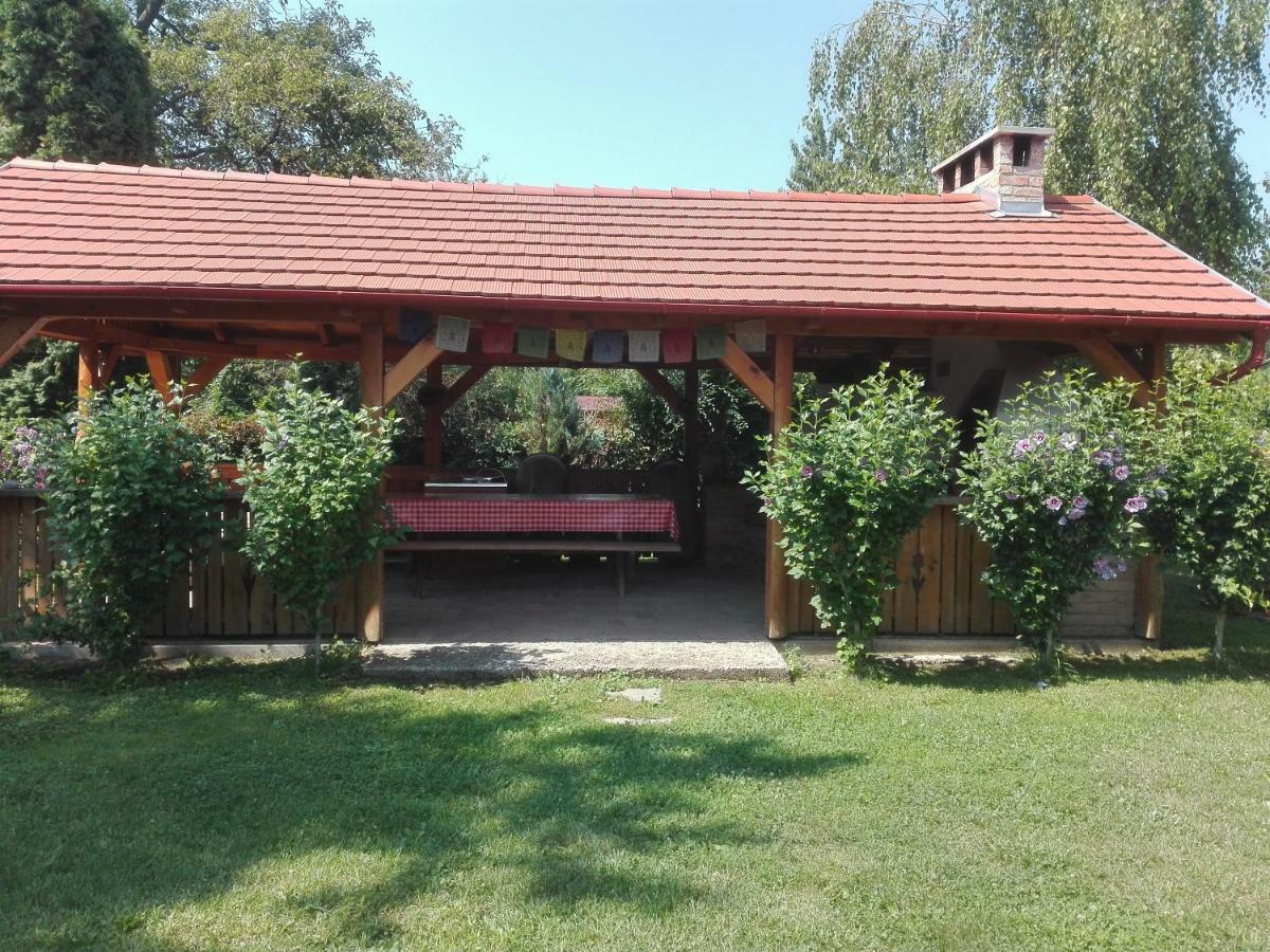 Zergeboglár Vendégház Szilvásvárad Esterno foto
